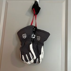 Hestra gray and white Heli Ski Female 5-finger women’s ski gloves size 6